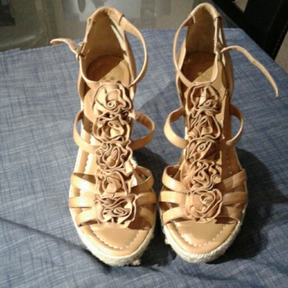 Vince Camuto tan platforms